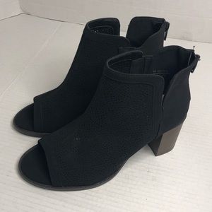 Cato Boots Womens Size 8 W Laser Cut Peep Toe Booties Black Zipper Back